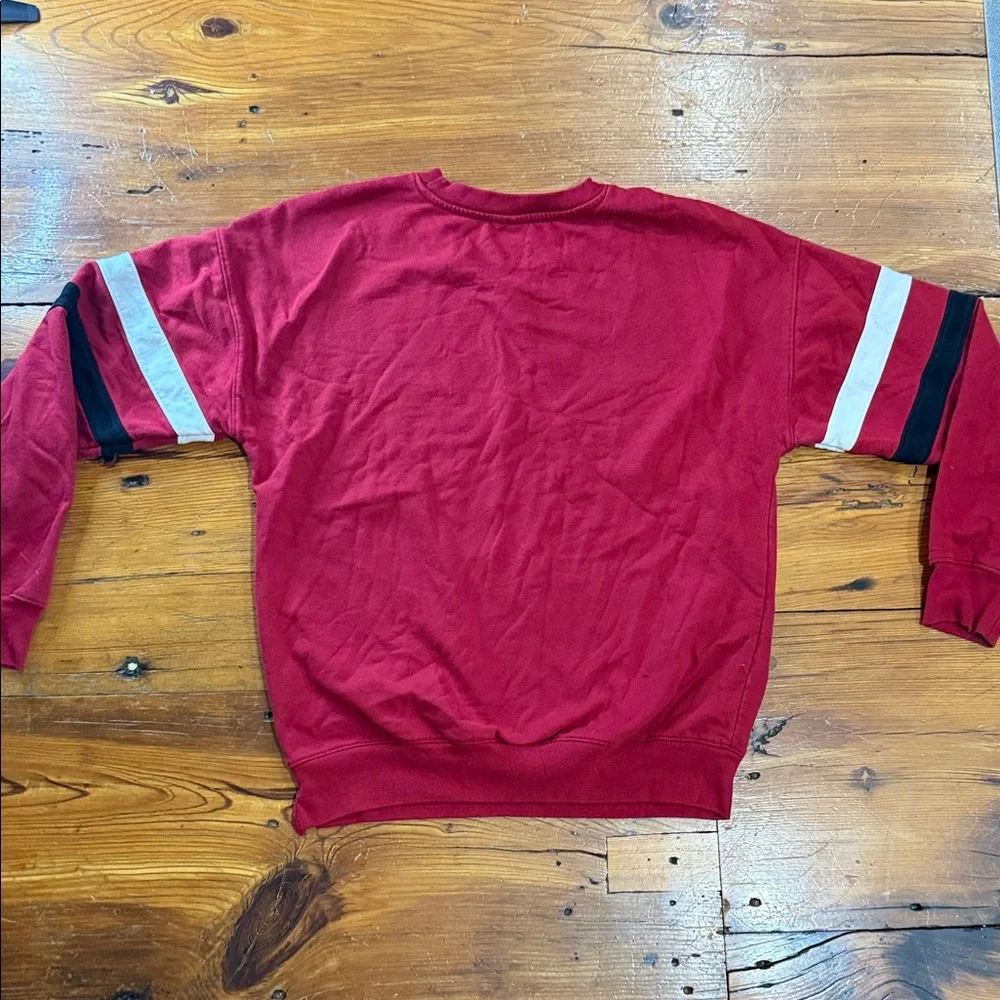 Disney Red Crewneck Sweatershirt with Mickey Mouse Size Large - Picture 11 of 12